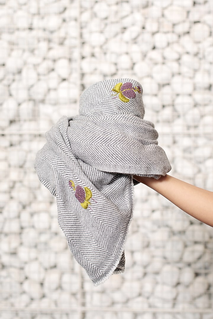 Grey Wool Embroidered Stole by Niiyaa at Pernia's Pop Up Shop