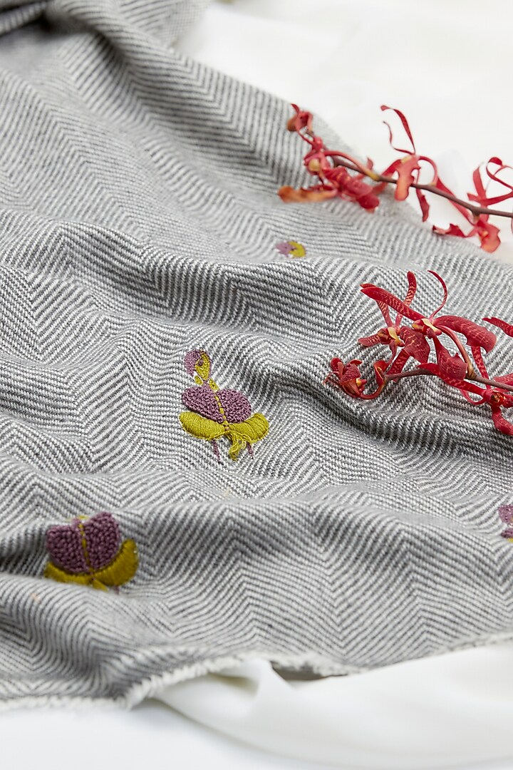 Grey Wool Embroidered Stole by Niiyaa at Pernia's Pop Up Shop