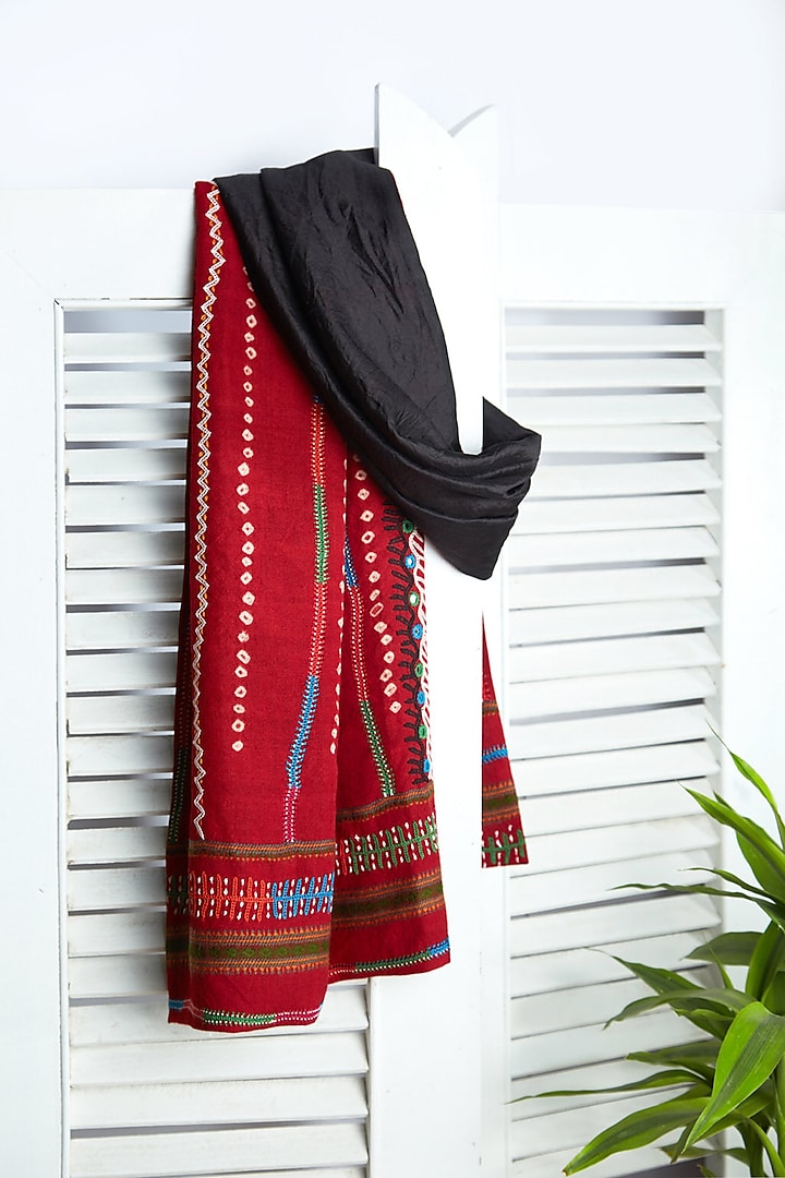 Red Hand Embroidered Stole by Niiyaa