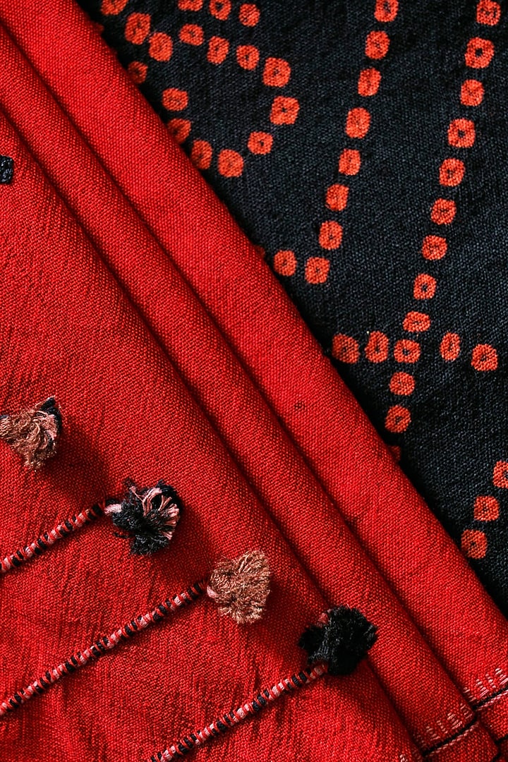 Red Wool Embroidered Stole by Niiyaa at Pernia's Pop Up Shop