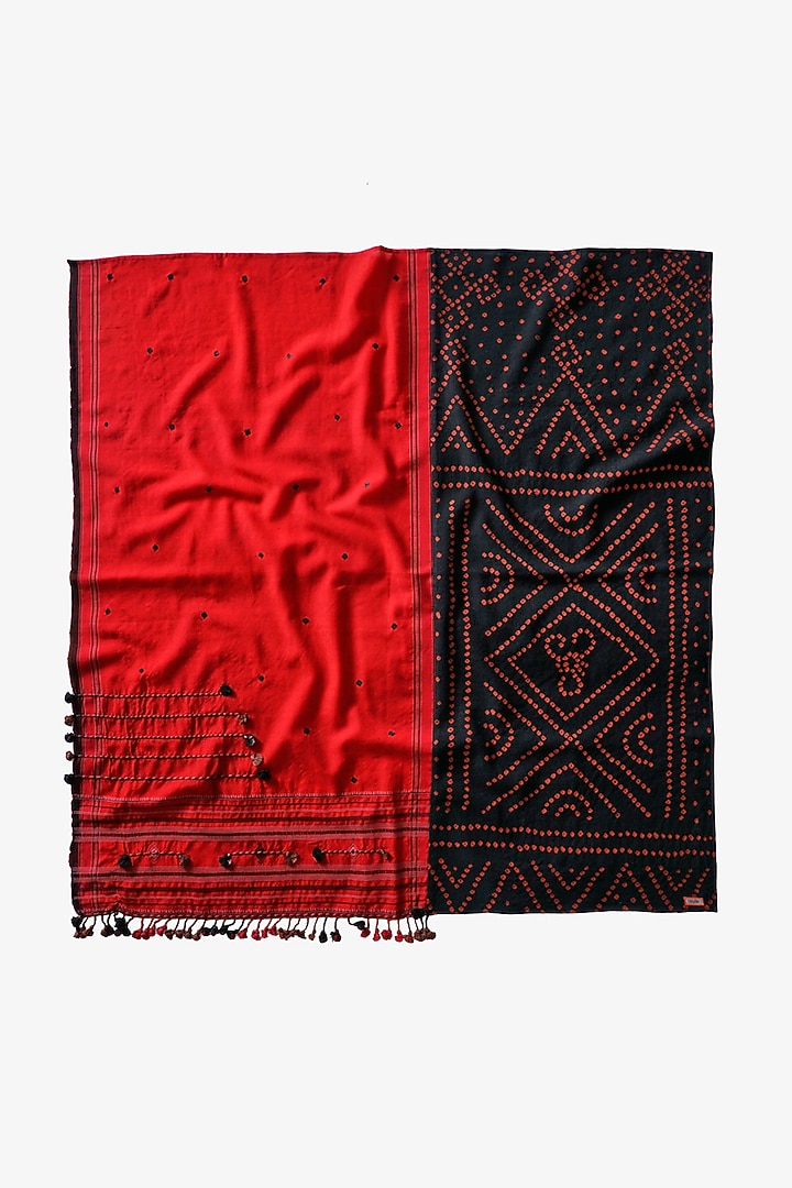 Red Wool Embroidered Stole by Niiyaa at Pernia's Pop Up Shop