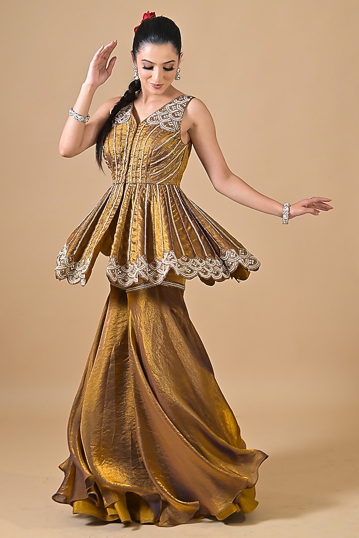 Copper Imported Tissue Gharara Set by Label Nilansha Jain at Pernia's Pop Up Shop