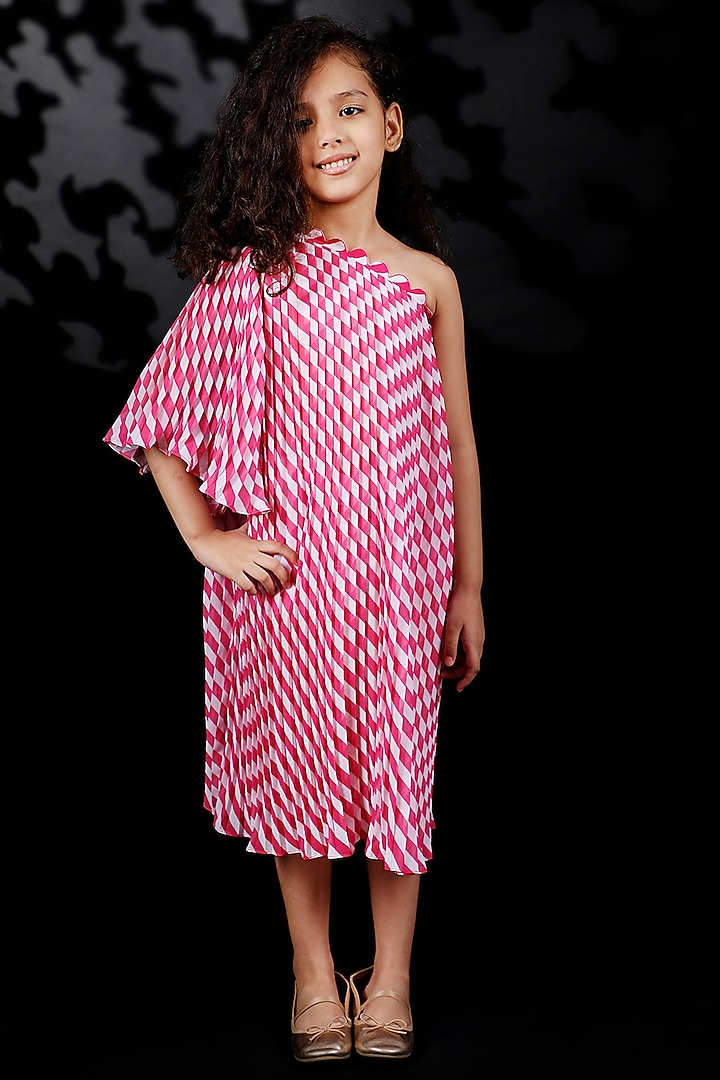 Pink Printed Dress For Girls by Nikasha Kidswear