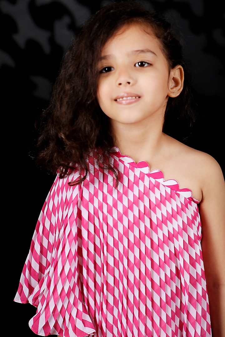 Pink Printed Dress For Girls by Nikasha Kidswear at Pernia's Pop Up Shop