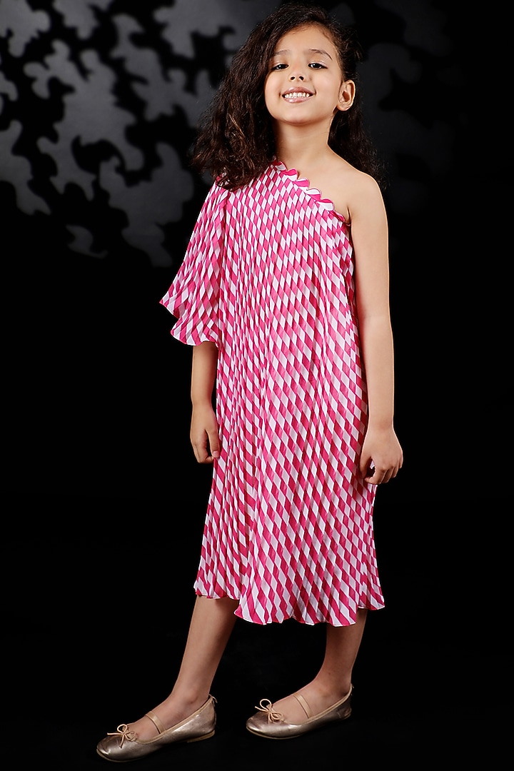 Pink Printed Dress For Girls by Nikasha Kidswear at Pernia's Pop Up Shop