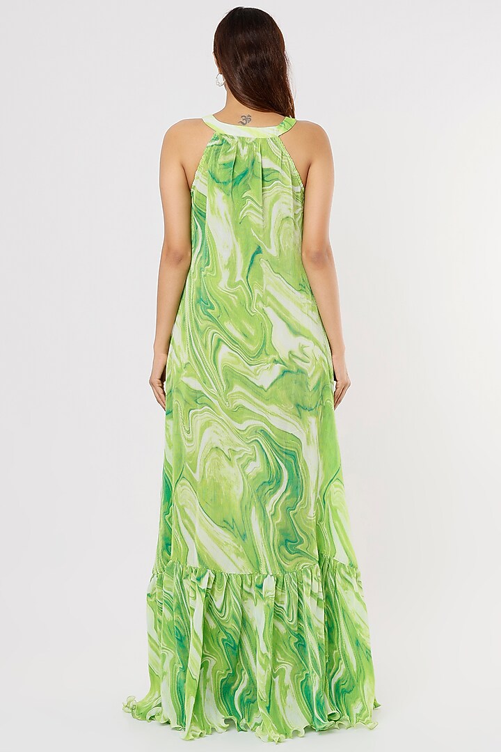 Green Embroidered Party Wear Gown Saree With Dupatta by Nikita Vishakha at Pernia's Pop Up Shop