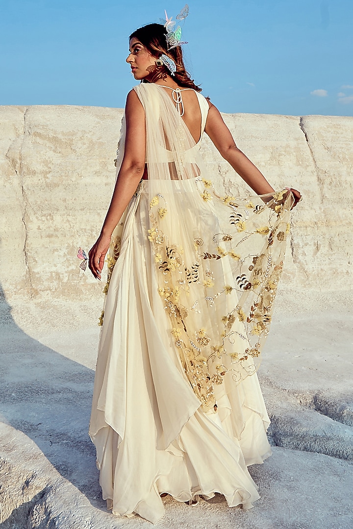 Ivory Organza & Jacquard Embroidered Wedding Lehenga Set by Nikita Vishakha at Pernia's Pop Up Shop