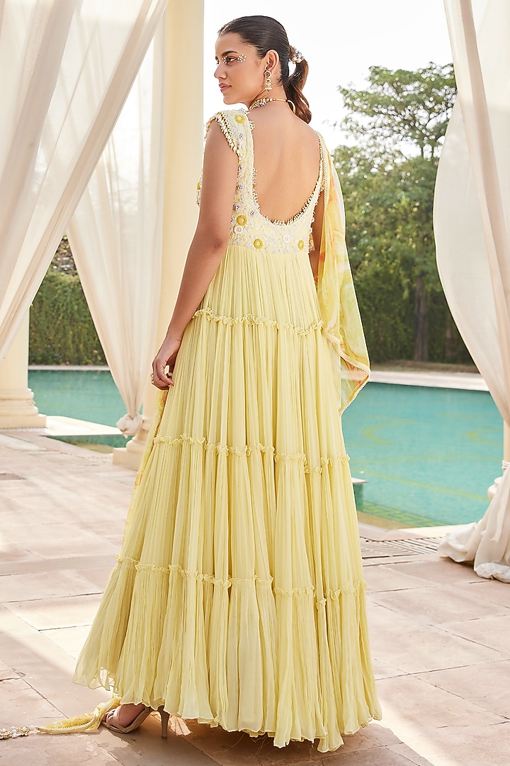 Light Yellow Georgette Embroidered Engagement Gown by Nikita Vishakha at Pernia's Pop Up Shop