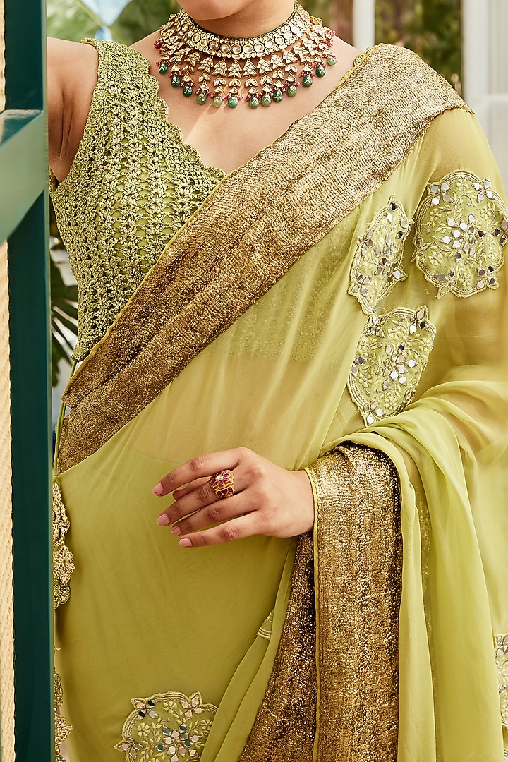 Green Resham Embroidered Wedding Saree Set by Nikita Vishakha at Pernia's Pop Up Shop