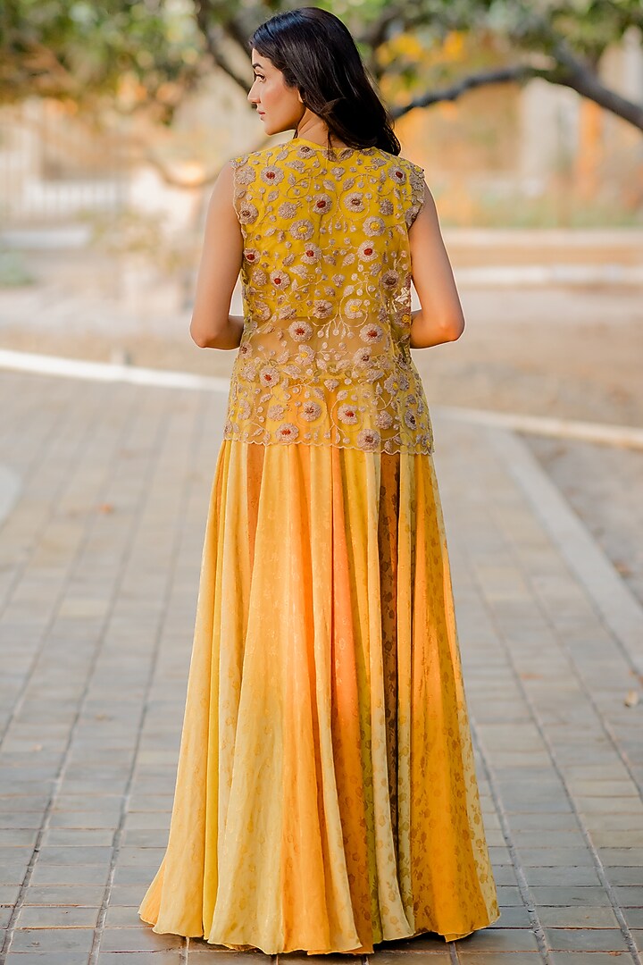 Yellow Dori Embroidered Skirt Set by Nikita Vishakha at Pernia's Pop Up Shop