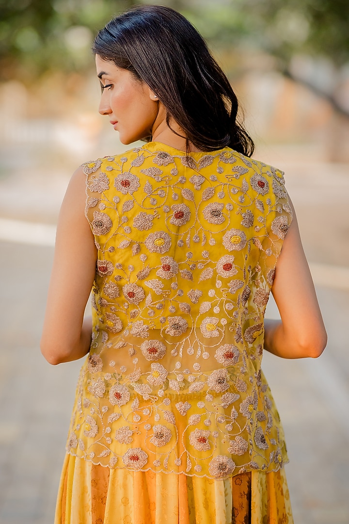 Yellow Dori Embroidered Skirt Set by Nikita Vishakha at Pernia's Pop Up Shop