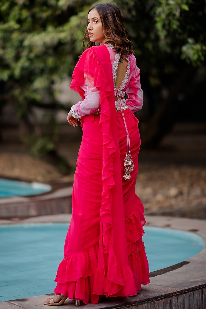 Dark Pink Dori Embroidered Party Wear Saree Set by Nikita Vishakha at Pernia's Pop Up Shop