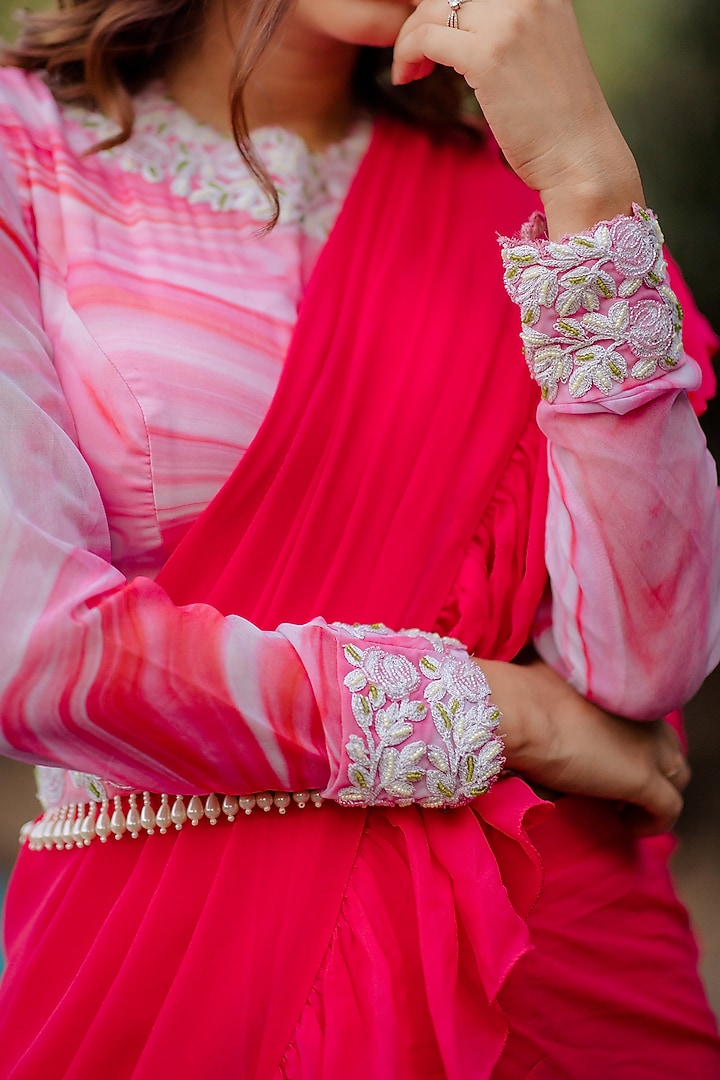 Dark Pink Dori Embroidered Party Wear Saree Set by Nikita Vishakha at Pernia's Pop Up Shop