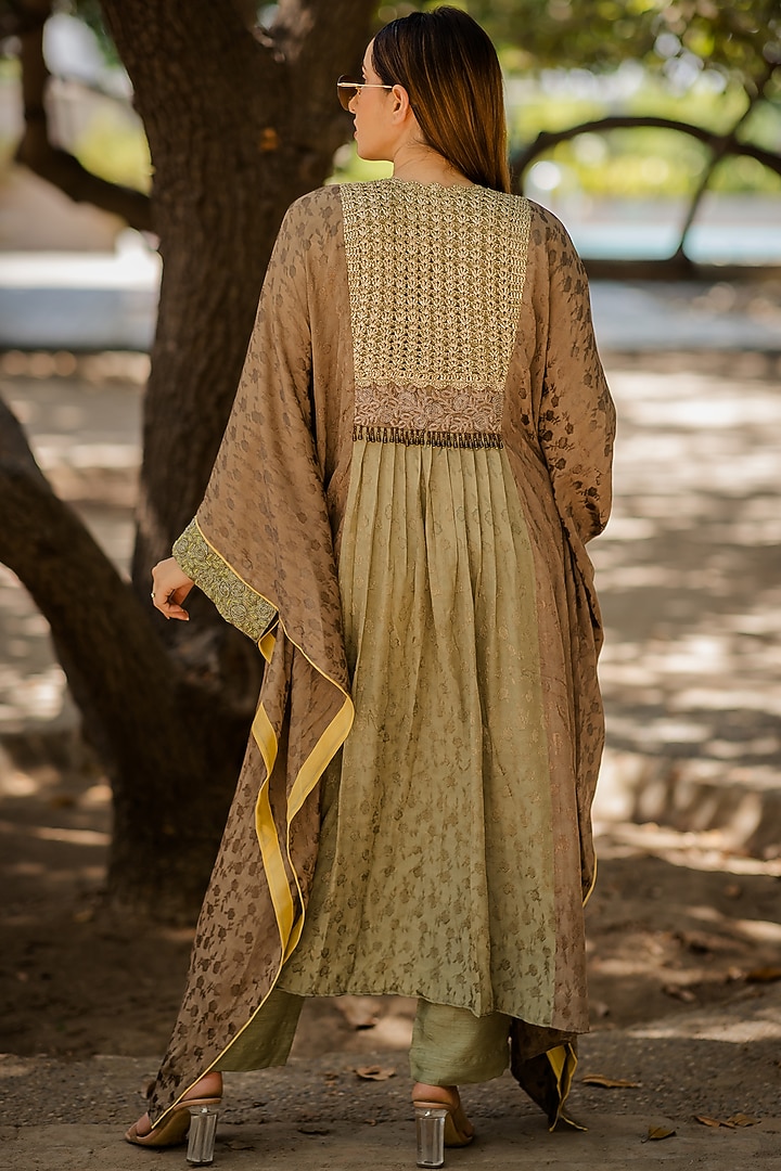 Brown Jacquard Kaftan Set by Nikita Vishakha at Pernia's Pop Up Shop