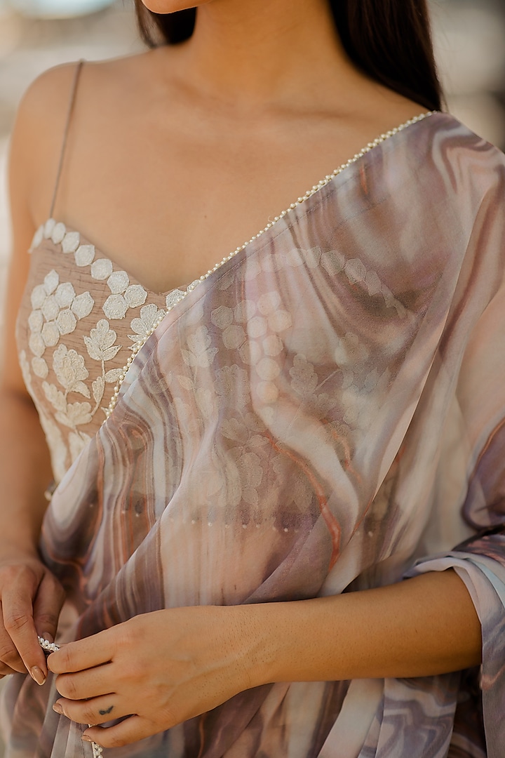 Brown Georgette Dori Embroidered Wedding Saree Set by Nikita Vishakha at Pernia's Pop Up Shop