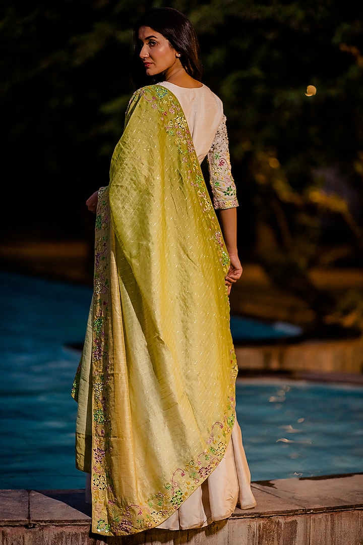 White Embroidered Gown by Nikita Vishakha at Pernia's Pop Up Shop