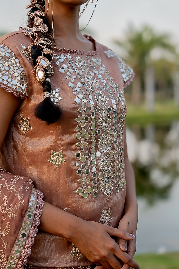 Copper Tissue & Organza Pre-Stitched Wedding Saree Set by Nikita Vishakha at Pernia's Pop Up Shop