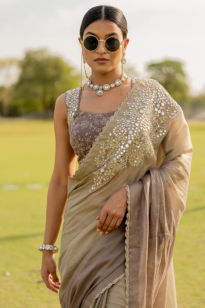 Platinum-Beige Tissue Embroidered Wedding Saree Set by Nikita Vishakha at Pernia's Pop Up Shop
