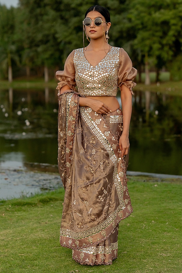 Bronze Tissue hand Embroidered Saree Set by Nikita Vishakha at Pernia's Pop Up Shop