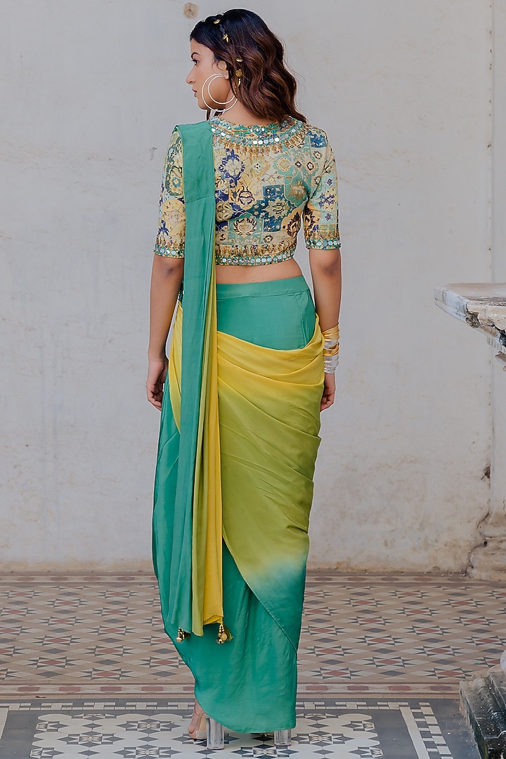 Green Ombre Embroidered Cowl Skirt Wedding Saree Set by Nikita Vishakha at Pernia's Pop Up Shop