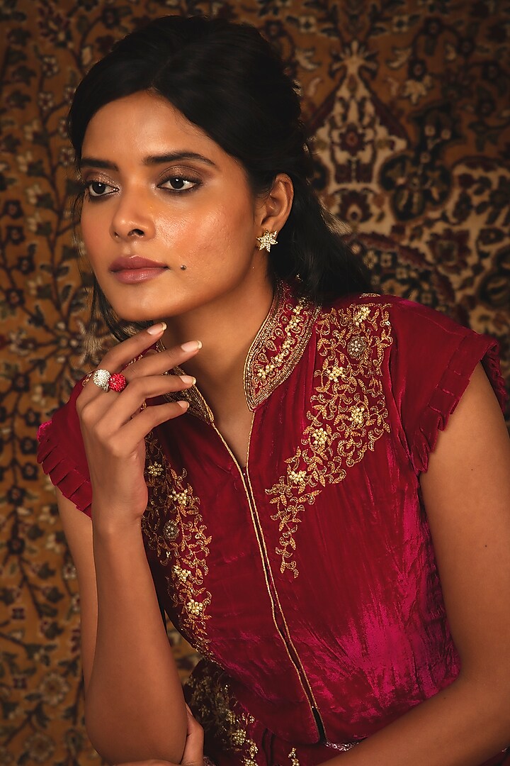 Ruby Pink & Pearl White Ombre Hand Embroidered Wedding Lehenga Set by Nikita Vishakha at Pernia's Pop Up Shop