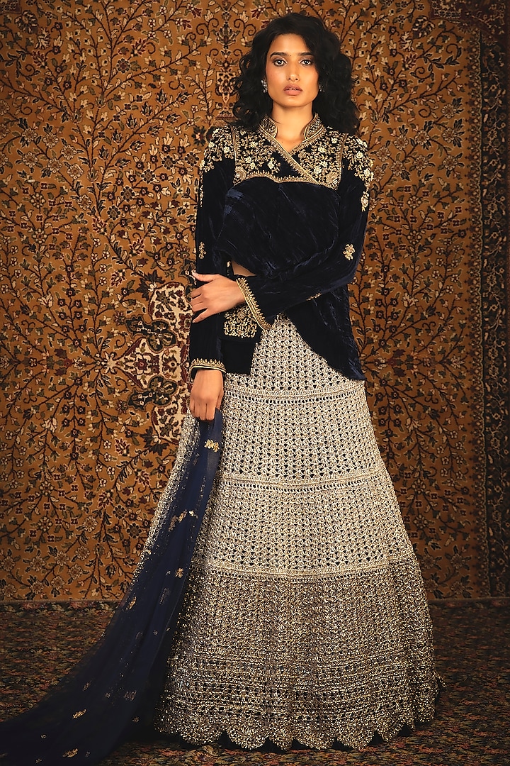 Pearl White Hand Embroidered Wedding Lehenga Set by Nikita Vishakha at Pernia's Pop Up Shop