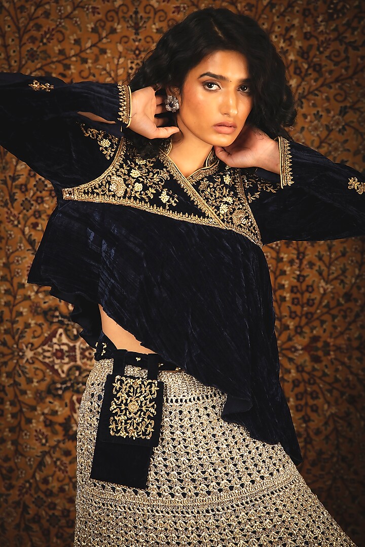 Pearl White Hand Embroidered Wedding Lehenga Set by Nikita Vishakha at Pernia's Pop Up Shop