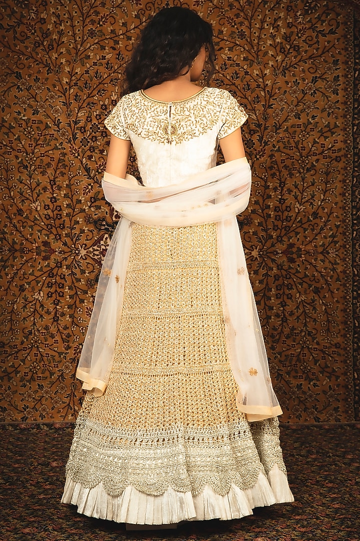 Pearl White Zardosi Hand Embroidered Wedding Lehenga Set by Nikita Vishakha at Pernia's Pop Up Shop
