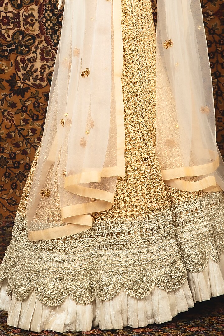 Pearl White Zardosi Hand Embroidered Wedding Lehenga Set by Nikita Vishakha at Pernia's Pop Up Shop
