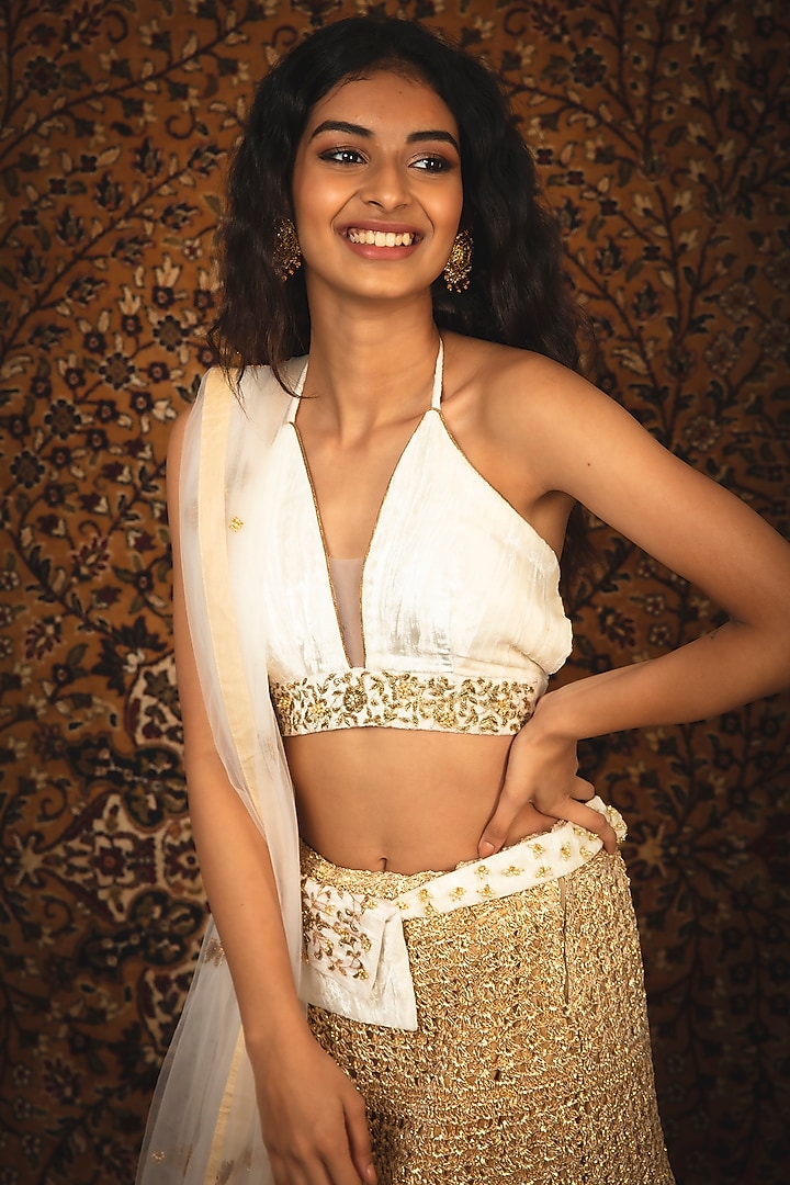 Pearl White Printed & Hand Embroidered Wedding Lehenga Set by Nikita Vishakha at Pernia's Pop Up Shop