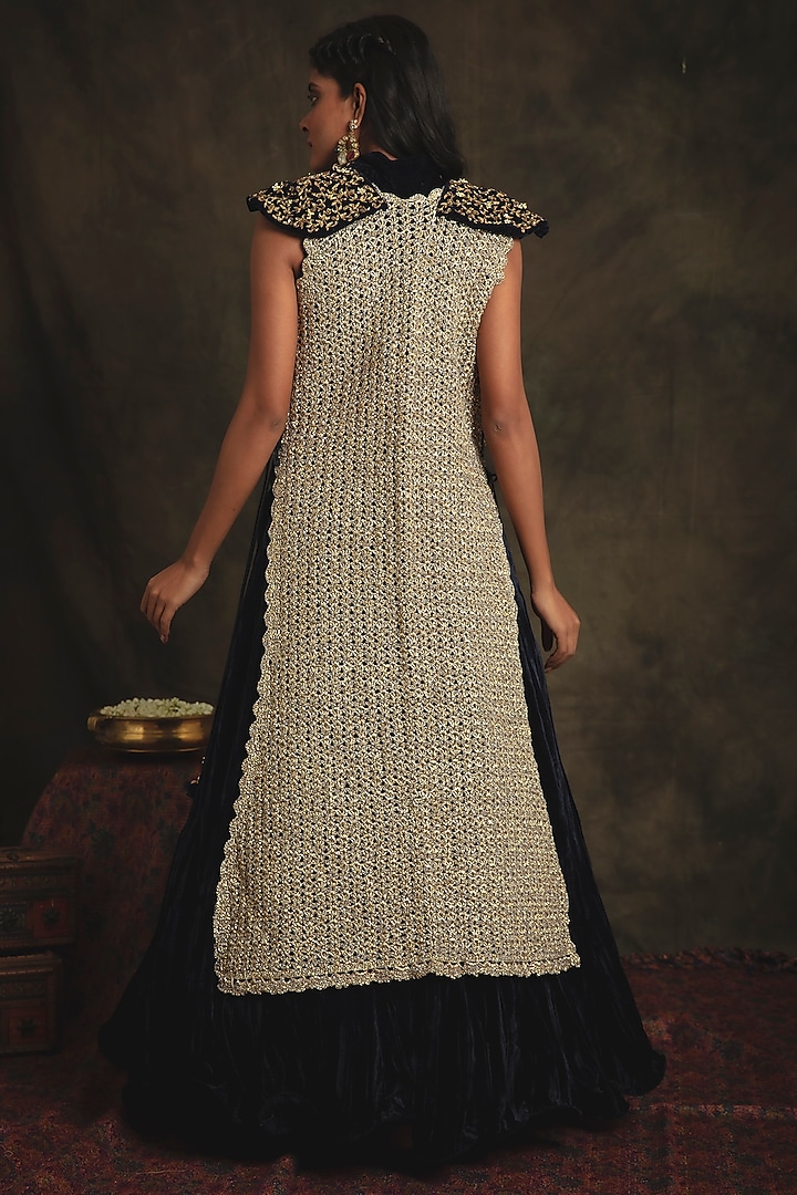 Sapphire Blue & Pearl White Hand Embroidered Jacket Wedding Lehenga Set by Nikita Vishakha at Pernia's Pop Up Shop