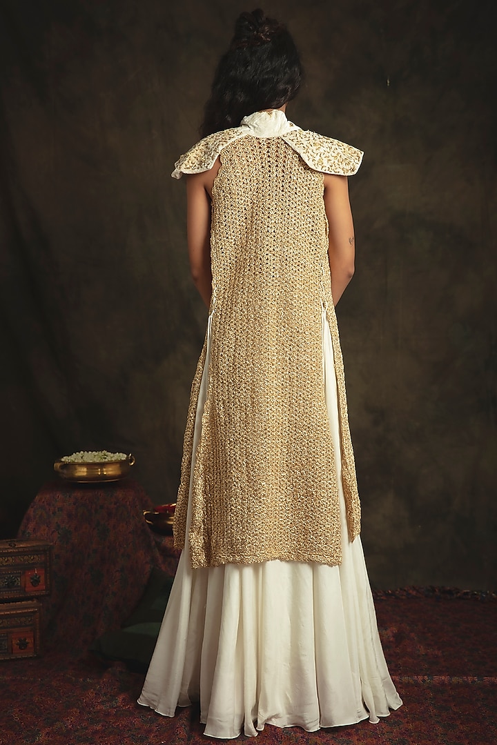 Pearl White Raw Silk Hand Embroidered Jacket Wedding Lehenga Set by Nikita Vishakha at Pernia's Pop Up Shop