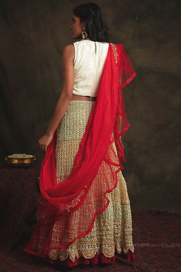 Pearl White & Auspicious Red Mesh Wedding Lehenga Set by Nikita Vishakha at Pernia's Pop Up Shop