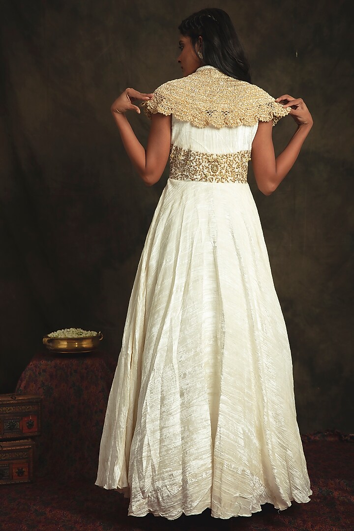 Pearl White Hand Embroidered Flared Gown by Nikita Vishakha at Pernia's Pop Up Shop