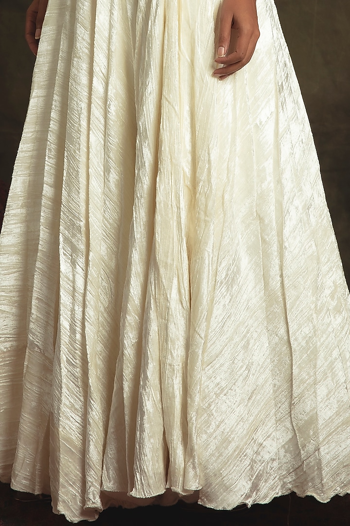 Pearl White Hand Embroidered Flared Gown by Nikita Vishakha at Pernia's Pop Up Shop