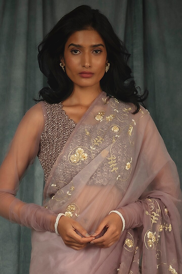 Soft Lilac Ombre Hand Embroidered Wedding Saree Set by Nikita Vishakha at Pernia's Pop Up Shop