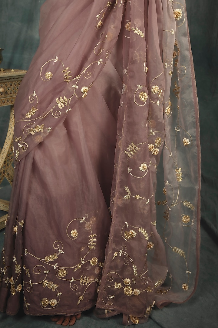 Soft Lilac Ombre Hand Embroidered Wedding Saree Set by Nikita Vishakha at Pernia's Pop Up Shop