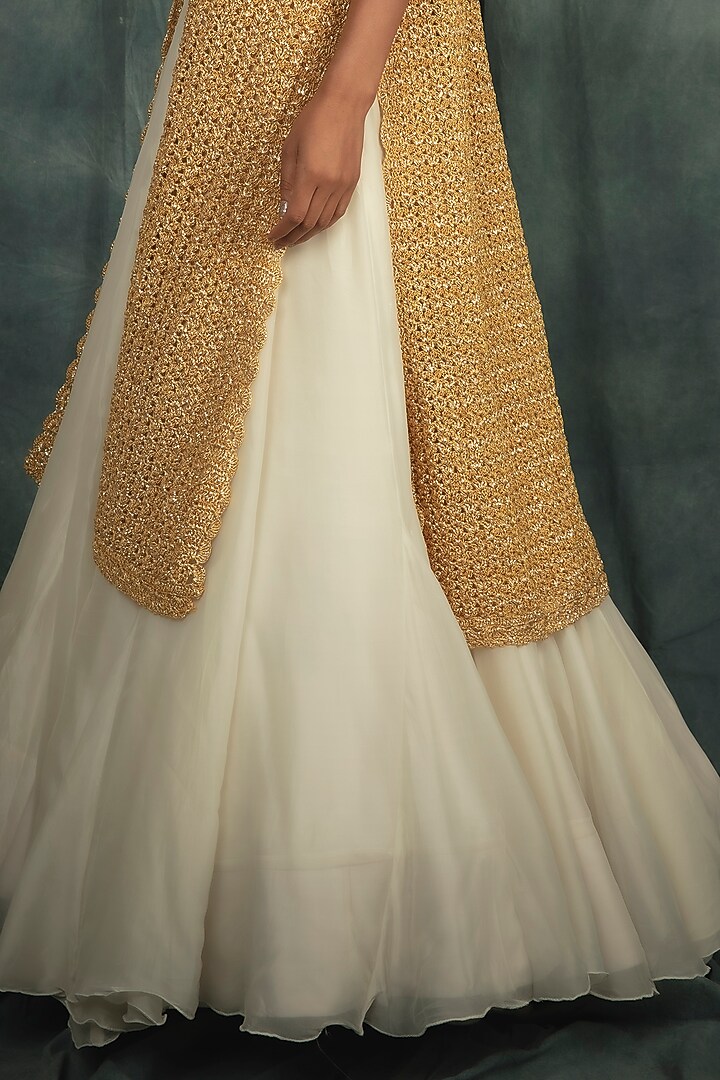 Ivory Organza Wedding Lehenga Set by Nikita Vishakha at Pernia's Pop Up Shop
