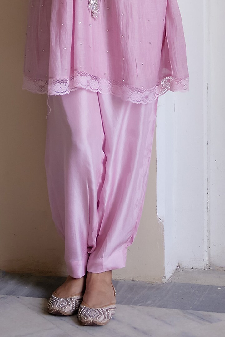 Blush Pink Chanderi Hand Embroidered Peplum Kurta Set by Label Nimbus at Pernia's Pop Up Shop