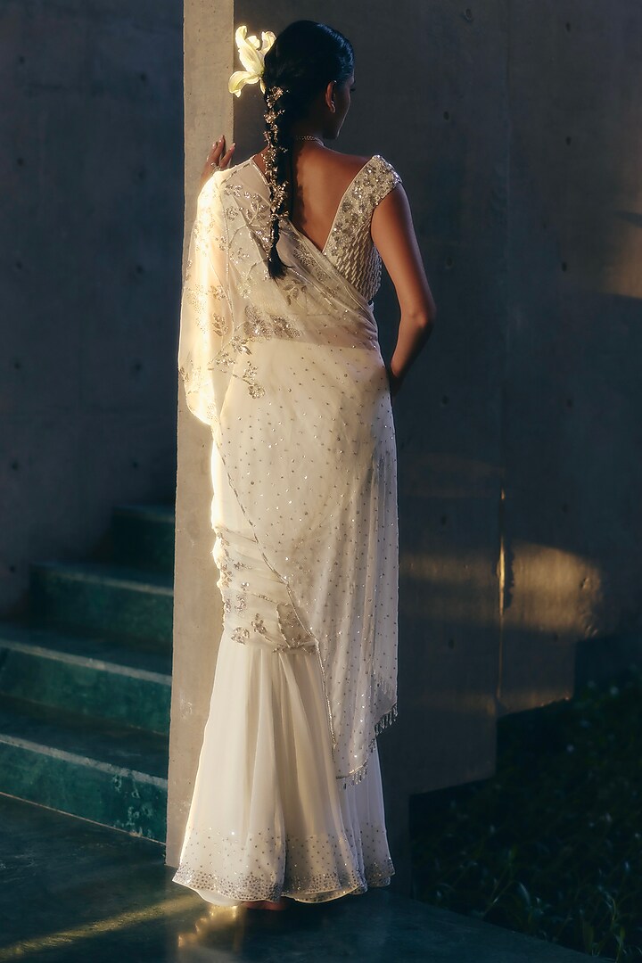 White Georgette Hand Embroidered Reception Saree Set by Label Nimbus at Pernia's Pop Up Shop