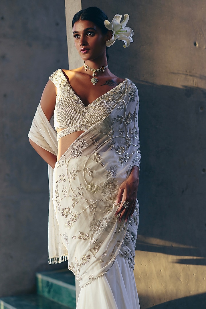 White Georgette Hand Embroidered Reception Saree Set by Label Nimbus at Pernia's Pop Up Shop