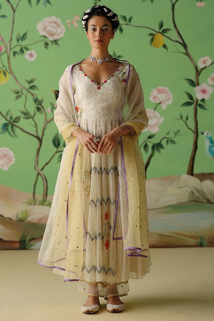 Ivory Chanderi Hand Embroidered Anarkali Set by Label Nimbus at Pernia's Pop Up Shop