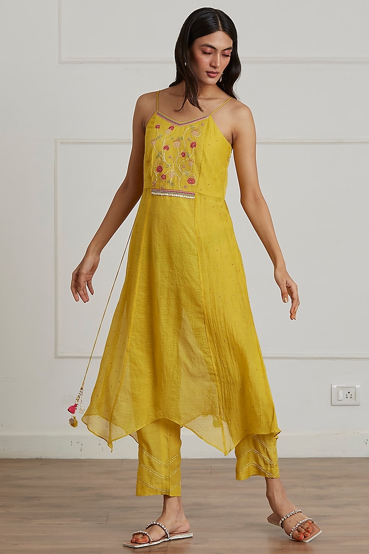 Mustard Yellow Embroidered Handkerchief Kurta Set by Label Nimbus
