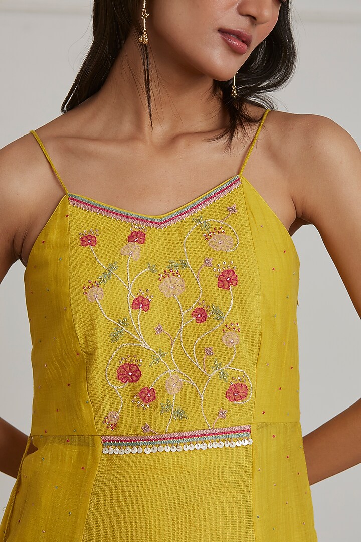 Mustard Yellow Embroidered Handkerchief Kurta Set by Label Nimbus at Pernia's Pop Up Shop