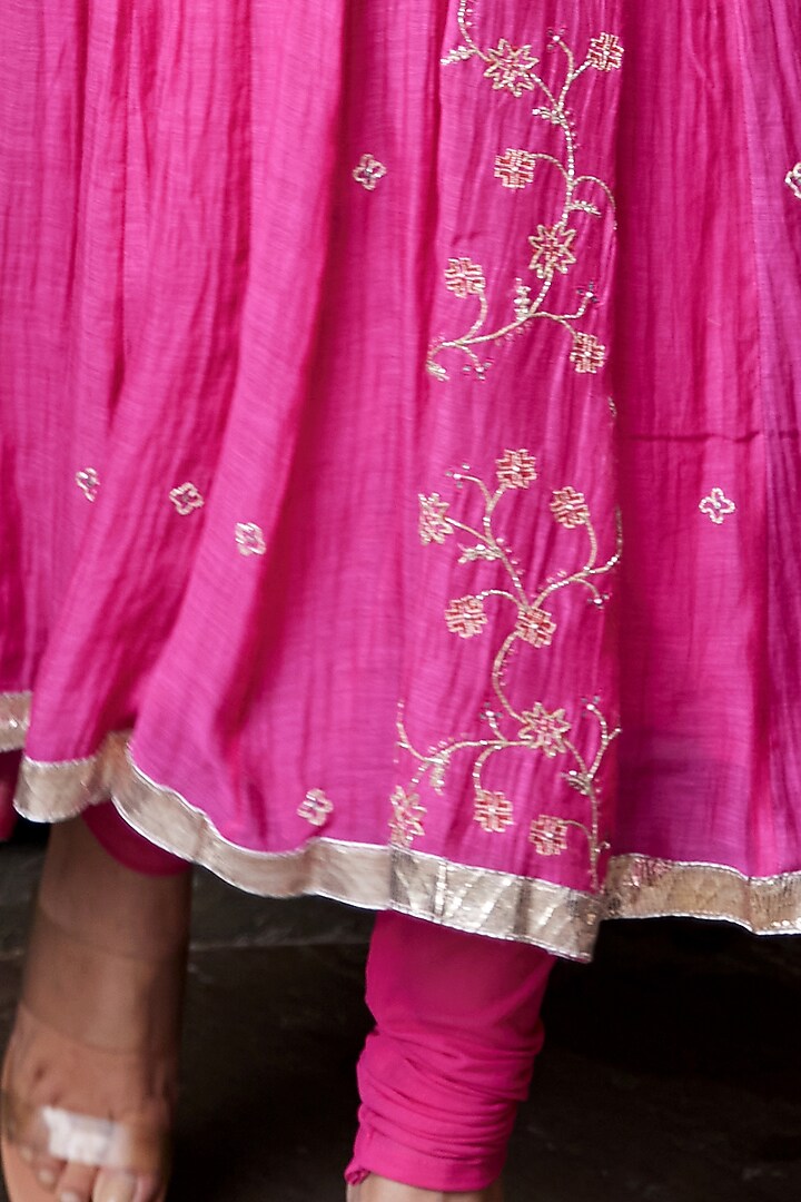 Magenta Hand Embroidered Wedding Anarkali Set by Label Nimbus at Pernia's Pop Up Shop