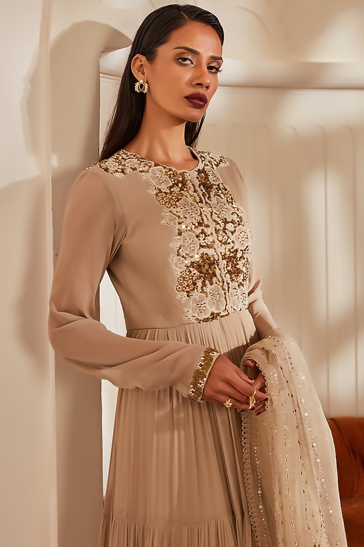 Off White Bridal Anarkali Set In Viscose Georgette by Nikita Mhaisalkar at Pernia's Pop Up Shop