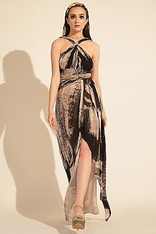 Nikita Mhaisalkar - Buy Dresses, Lehenga, Crop Tops Online 2024