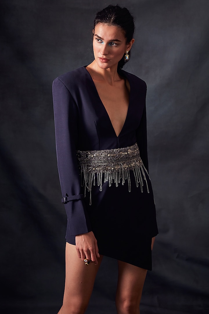 Silver Embroidered Belt by Nikita Mhaisalkar at Pernia's Pop Up Shop