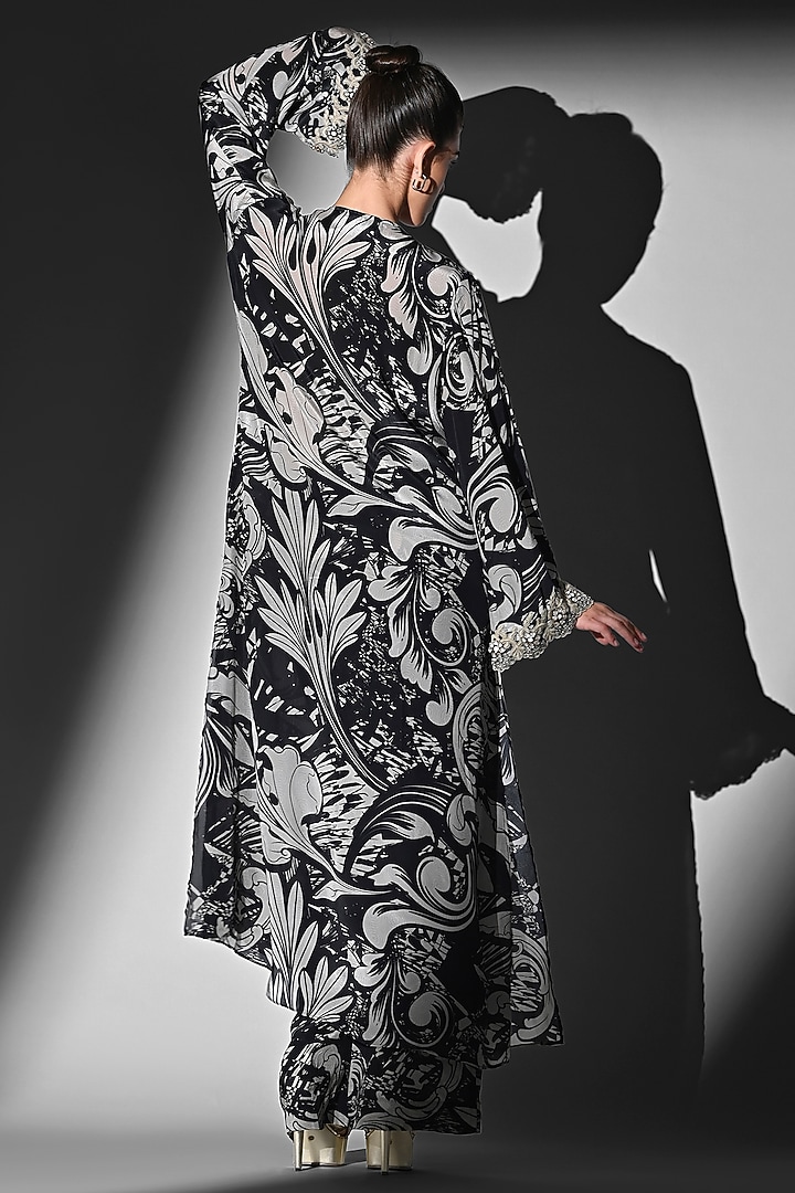 Black & White Silk Crepe Swirl Printed Kurta Set by Nikita Mhaisalkar at Pernia's Pop Up Shop