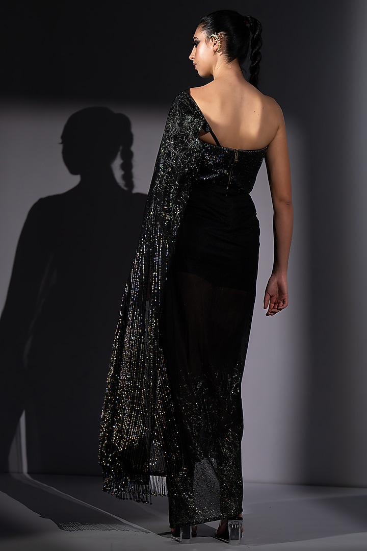 Black Tulle Embroidered Draped Reception Saree Set by Nikita Mhaisalkar at Pernia's Pop Up Shop